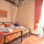 Il Giglio Bed & Breakfast 4*