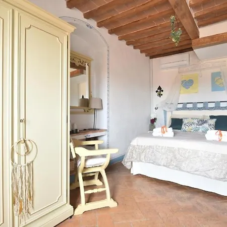 Bed & Breakfast Il Giglio 4*